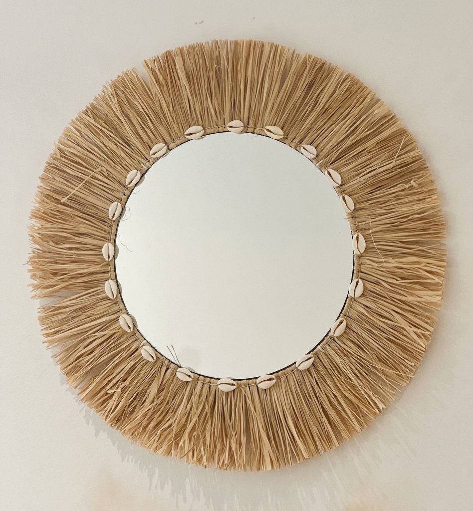 Miroir en raphia-coquillages