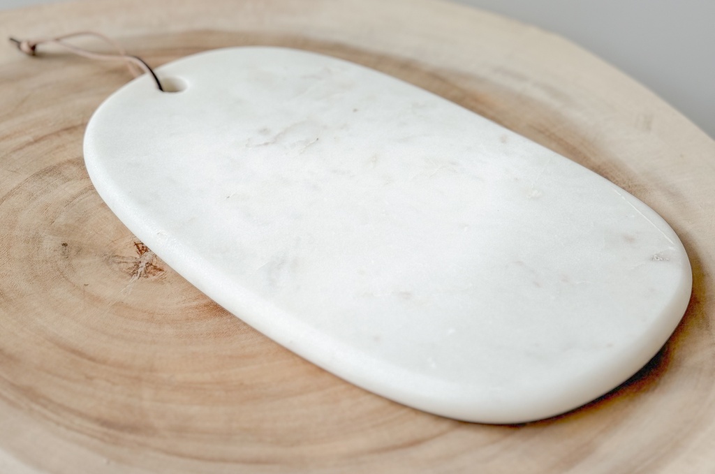 Planche en marbre oval