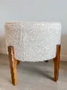 Pouf teddy rond blanc pied bois