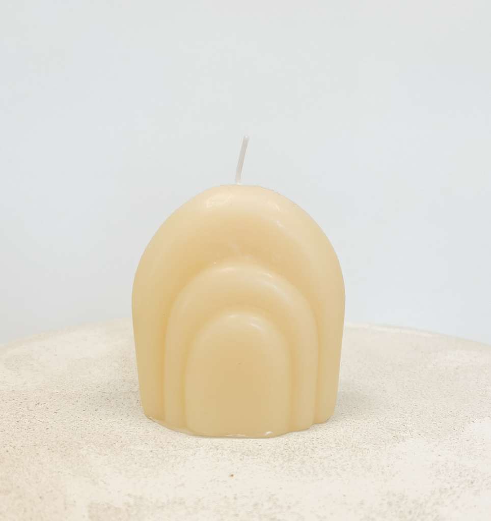 Bougie arc en ciel beige orangé 