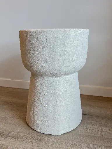 Table d'appoint ciment blanc